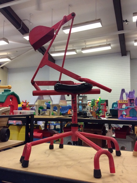 A2.362.1: RED DIGGER