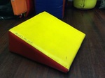 SMALL FOAM WEDGE
