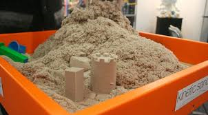 C4.892.3A: KINETIC SAND AND ACCESSORIES
