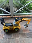 Ride on digger 