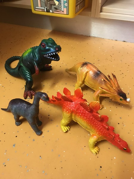77: Dinosaurs 