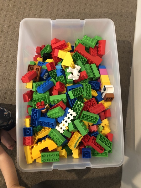 760: Large box of duplo and mega blocks