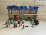 935: Medieval Castle and Figurines 