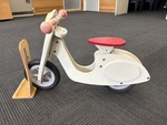 Hipkid wooden scooter with wheels and stand