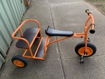 RO3218: Tricycles double bike