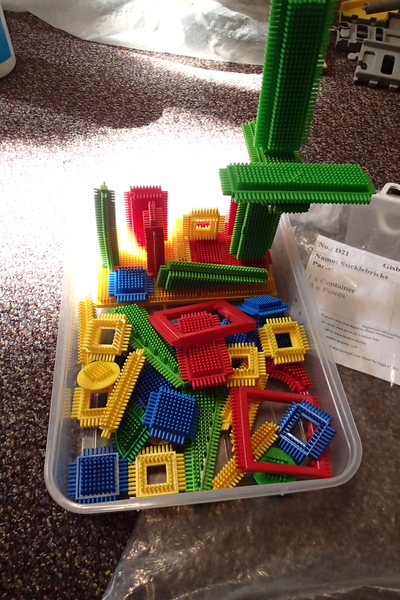 D21: Sticklebricks