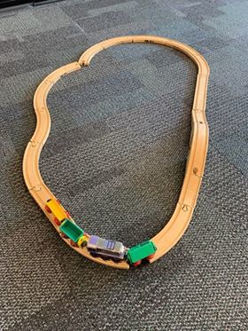 D28: Brio railway