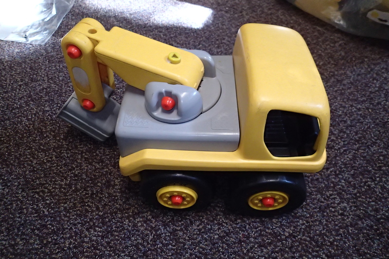 K39: Little Tikes cherry picker
