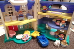 Fisher Price dolls house