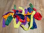 N36: Wrist ribbons