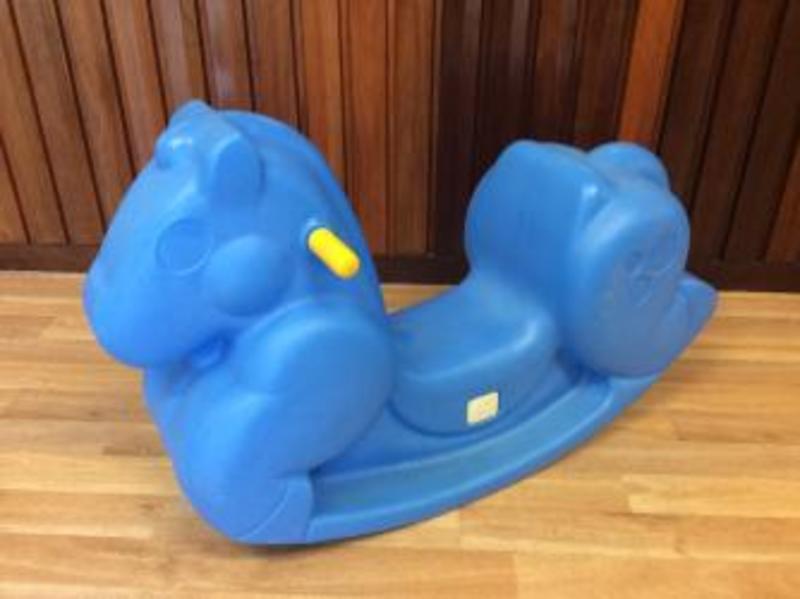 2217: Blue Ride On Horse