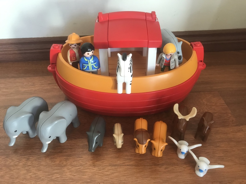 1042: Noah’s ark boat and animals