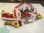 Duplo Home & Away construction set
