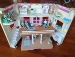 Fisher-Price Loving Family Doll House