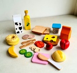 Plan Toys Essential Food Set