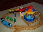 Thomas Circus Set and Musical Carousel