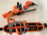 Chainsaw, toolbelt & powerdrill set