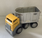 Rugged Riggz construction Truck (yellow cab)