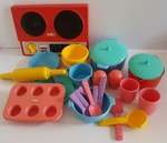 LITTLE TIKES KITCHENWARE AND PARTYWARE