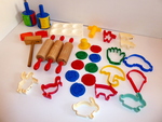 PLAYDOUGH CRAFT SET