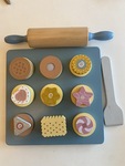 Wooden Biscuit Set