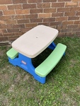 Picnic table