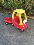 Little Tikes Cosy Coupe and trailer