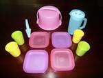 Tupperware Picnic Set