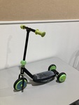 Three Wheel Scooter
