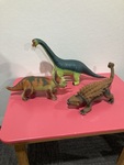 Large Dinosaurs