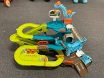 Dino Convayor Belt Car Track 