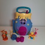 Winnie the Pooh Honey Pot Fun Carry Around Playset