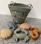 Goldie + Ace Silicone Beach Bucket Set