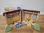 F399: Wooden carry along farmhouse