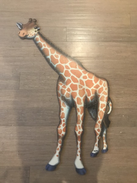 C381: Giraffe Floor Puzzle