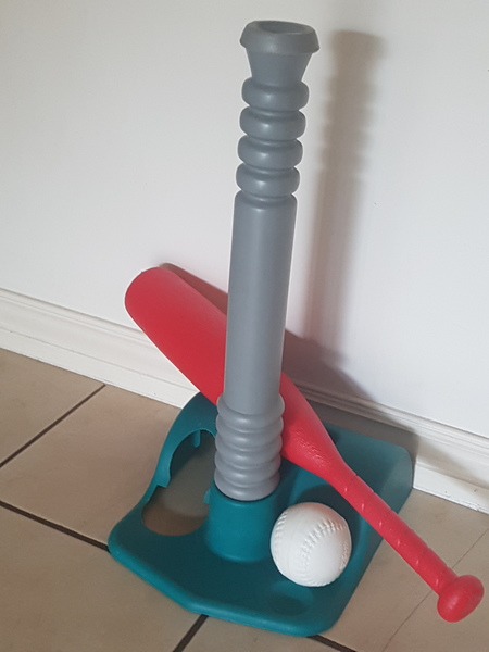 B2020: Tee-ball set