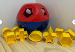 Shape sorter ball red and blue