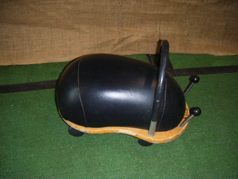 A606: Small Wheely Bee