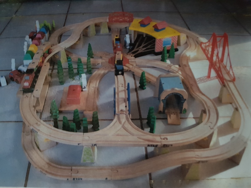 B924: Freight Train Set