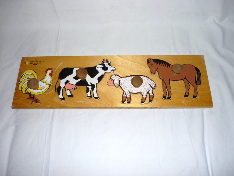J574: Farm Animal Inset Puzzle