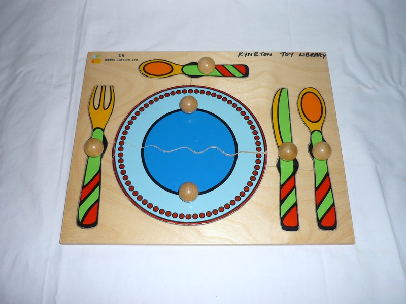 J596: Table Setting Puzzle (6)