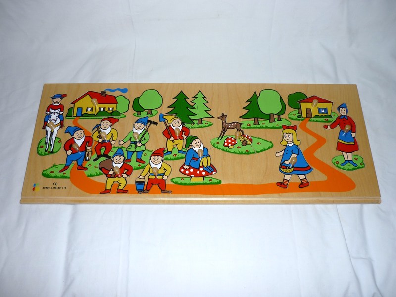 J601: Snow White & the Seven Dwarfs Puzzle