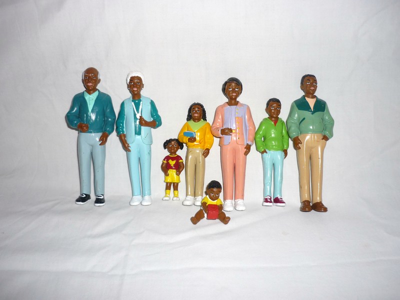 E638: Black Family Play Set