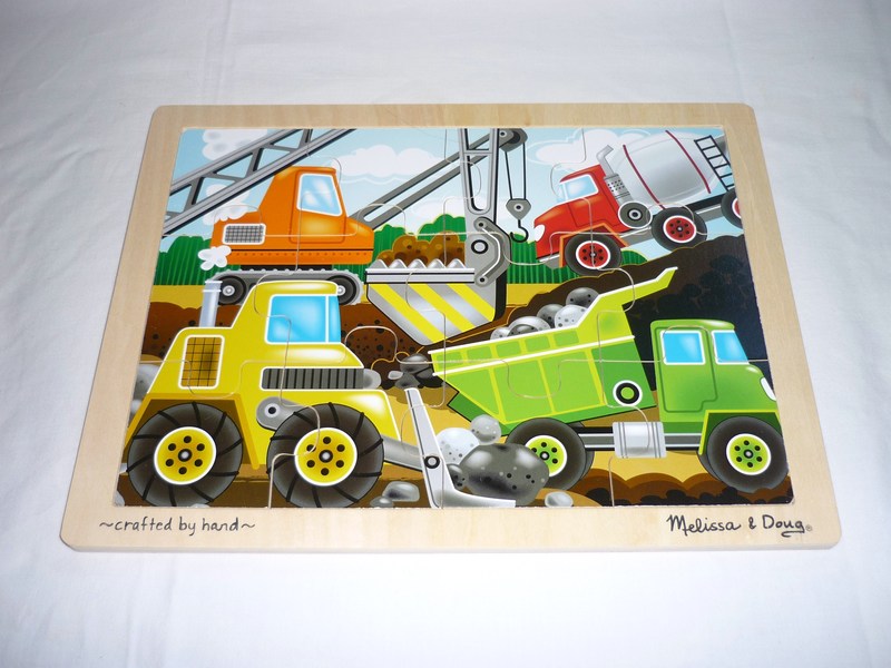 J642: Melissa & Doug Construction Site puzzle