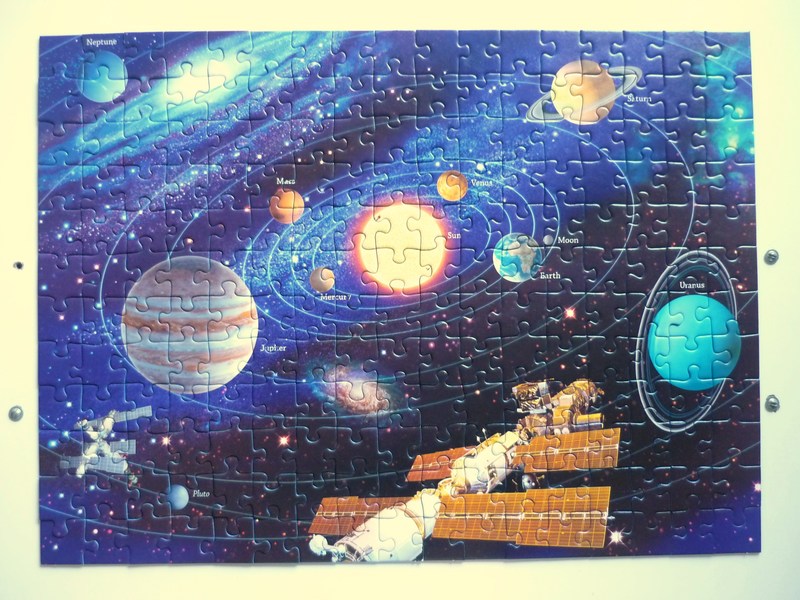 J657: Ravensburger Puzzle Galaxy