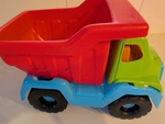 Dump truck 
