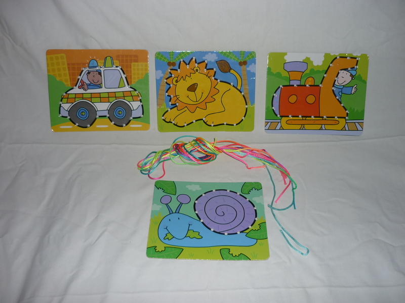 M537: Picture Lacing Cards