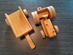 697: Wooden tractor and trailer