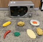 DeLonghi Microwave PC