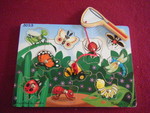 MAGNETIC BUG CATCHING Inset Puzzle